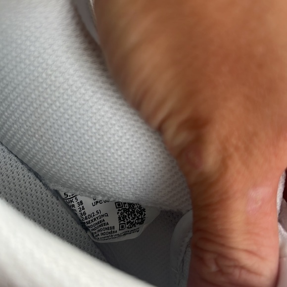 Nike Air Force 1 - Picture 5 of 5